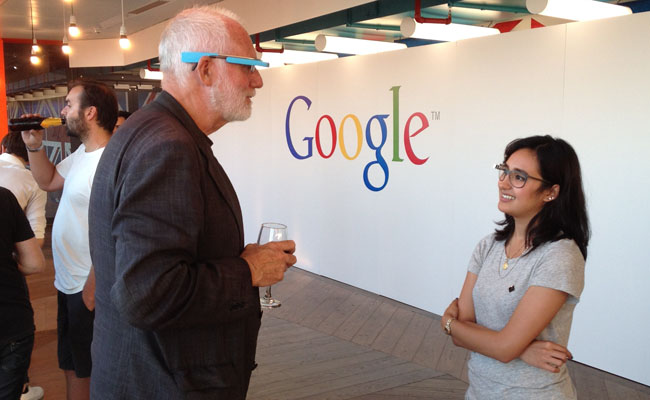 Making conversation Google Glass style