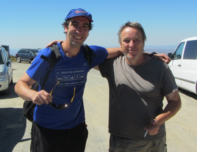 Lester and a paraglider at the Pena Negra