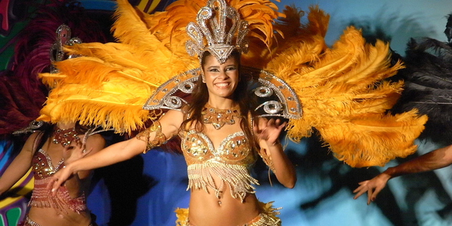 Samba dancer