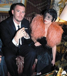 Both battling with depression, McQueen poses with his mentor and muse Isabella Blow in 2004 © Retna