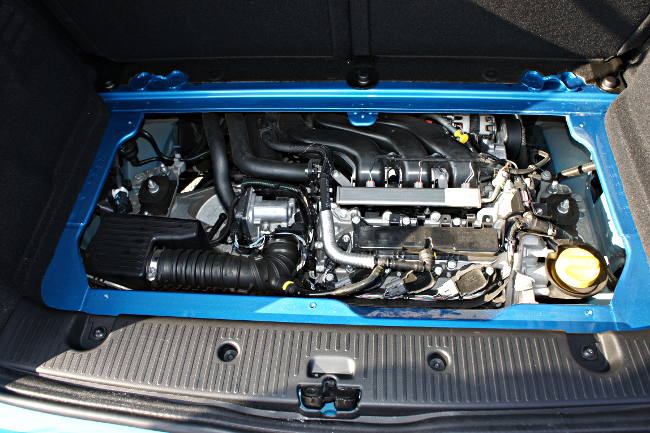 Renault Twingo engine by Simon Rockman