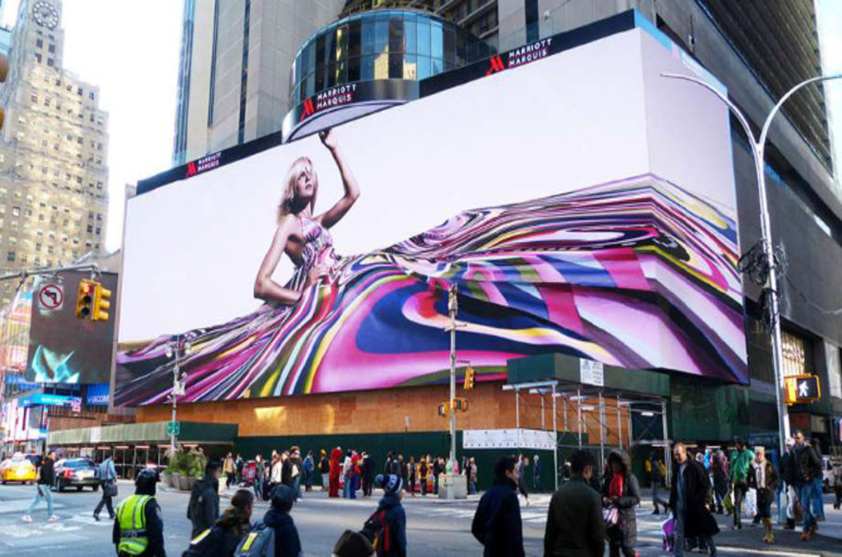 Google bags huge Times Square ad space for New Year's ...