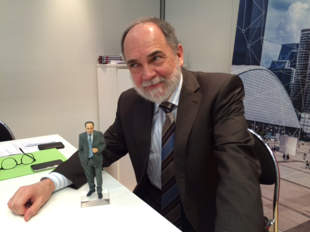 Joseph Reger, Fujitsu cto, with his 3D-printed doppelganger