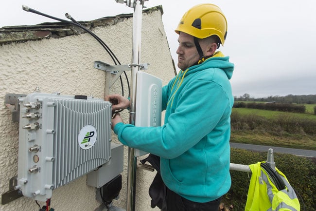 Paul Graham installs a Parallel Networks cell for EE in Cumbria