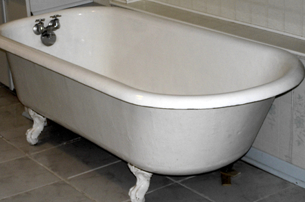 Clawfoot_bath