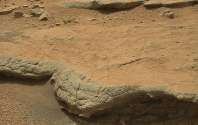 ALIEN fossils ON MARS: Curiosity snaps evidence of life • The Register