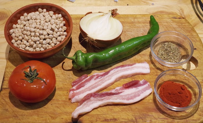 The basic ingredients for our chickpea casserole