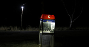 Telstra phone booth by Ed Dunens from Flickr https://www.flickr.com/photos/blachswan/