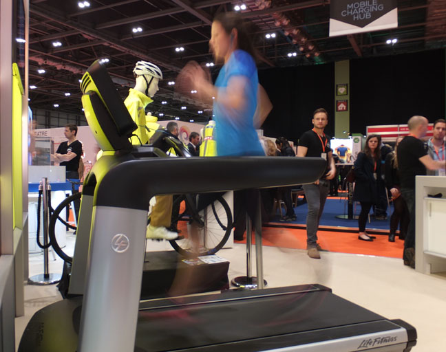 Champion runner Jo Pavey demos the SMS Audio Biosport