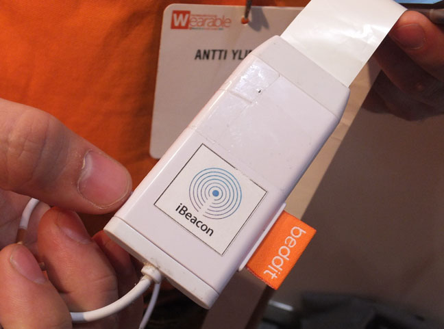 Beddit sleep monitor with iBeacon