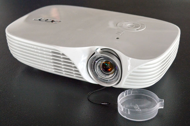 Acer K138ST projector