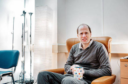 Bostrom drinking coffee. Image credit: Ken Tancwell under creative commons attribution-share alike 4.0 international licencelicence