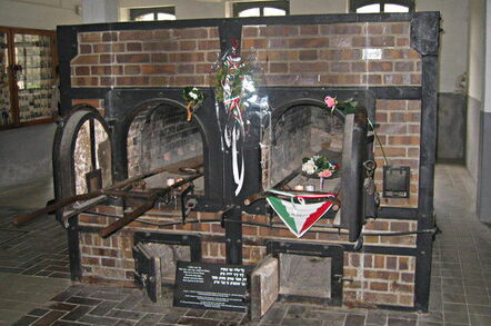 "MauthausenCrematorium" by Harel • שיחה. Original uploader was Harel at he.wikipedia - Transferred from he.wikipedia; transferred to Commons by User:Faigl.ladislav using CommonsHelper.(Original text : אני צילמתי). Licensed under Public Domain via Wikimedia Commons - http://commons.wikimedia.org/wiki/File:MauthausenCrematorium.JPG#/media/File:MauthausenCrematorium.JPG