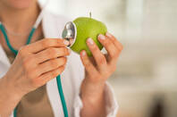 shutterstock_197375177-doctor