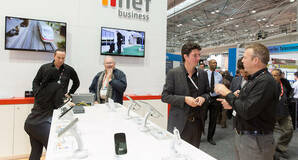 CeBIT 2013 VIP Showfloor Tour - Senator Hon Scott Ludlam023 by https://www.flickr.com/photos/cebitaus/ cc2.0 attribution https://creativecommons.org/licenses/by/2.0/