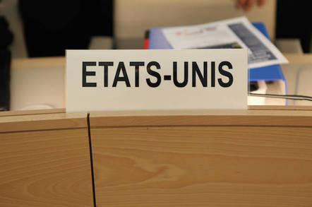 USA/ Etats-Unis sign by https://www.flickr.com/photos/us-mission/ CC 2.0 attribution noderivs https://creativecommons.org/licenses/by-nd/2.0/