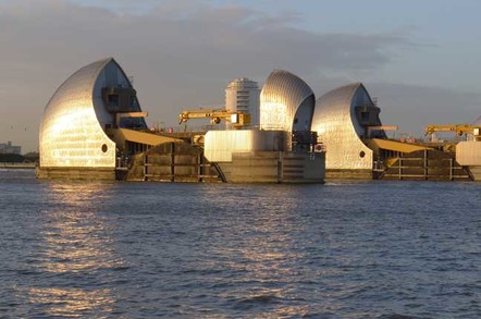 Thames barrier pier 7, photo: Gavin Clarke