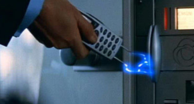 bond_phone_shock_648