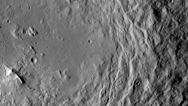 The mountain ridge on Ceres. Pic: NASA/JPL-Caltech/UCLA/MPS/DLR/IDA