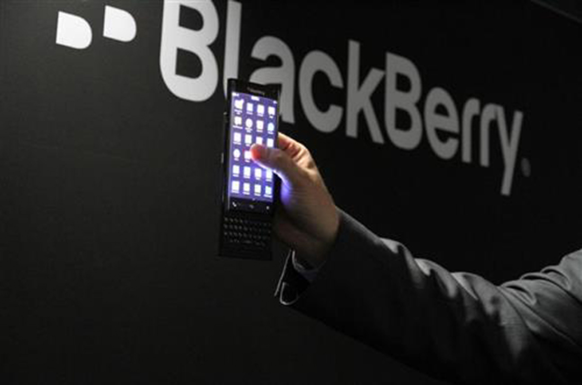 photo of BlackBerry sued by hundreds of staffers 'fooled' into quitting image
