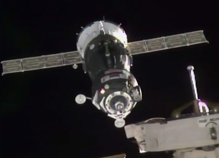 Soyuz docks with ISS, delivers trio of fresh 'nauts