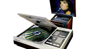 Pioneer Laserdisc player and projector from 1982
