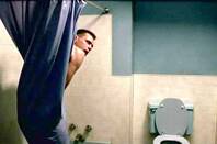 Jim Carey weeing scene in Me, Myself &amp; Irene