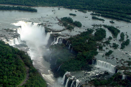 Iguazu_falls