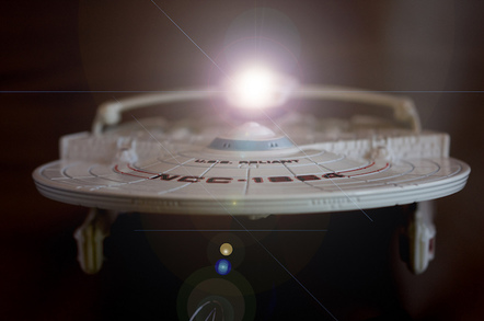 USS reliant by https://www.flickr.com/photos/oceanyamaha/ cc 2.0 attribution generic https://creativecommons.org/licenses/by/2.0/
