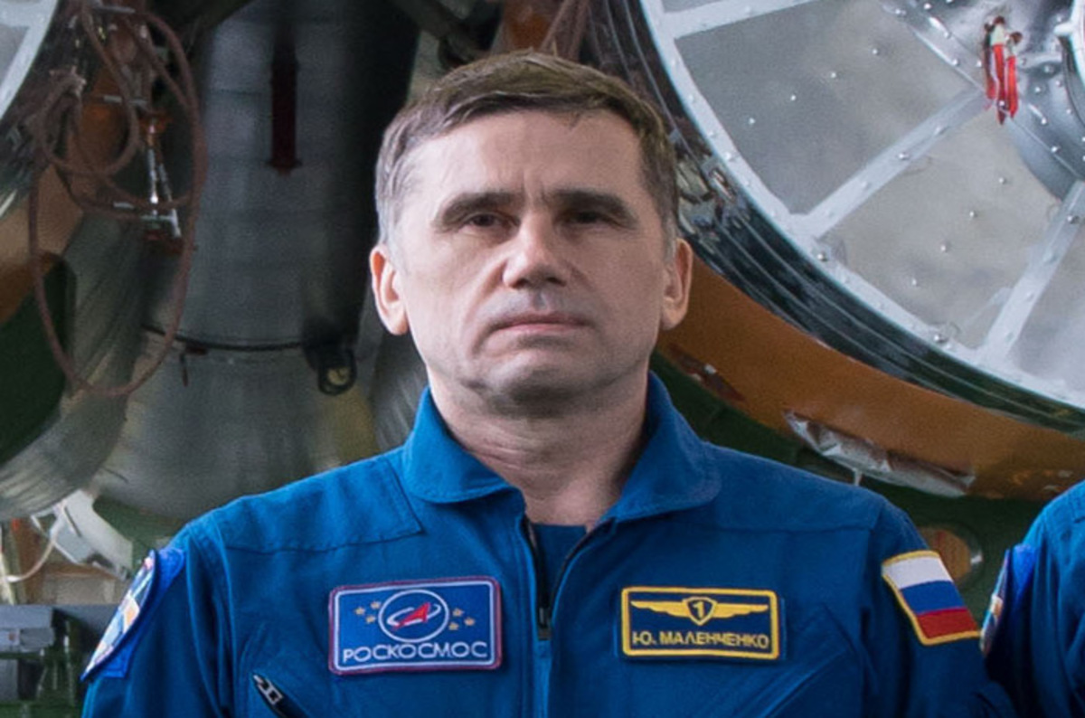 Grim-faced 'naut Malenchenko prepares to return home