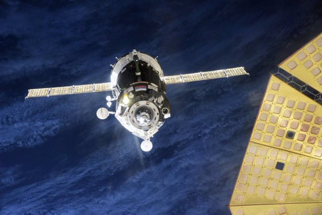 The Soyuz approaches the ISS