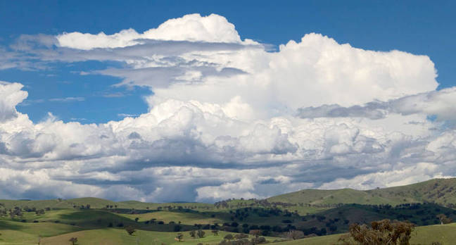 Cumulus_clouds