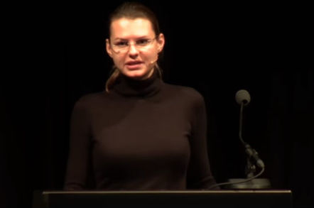 Joanna Rutkowska of Invisible Things Labs gives talk "Towards (reasonably) trustworthy x86 laptops" at ccc - still from youtube