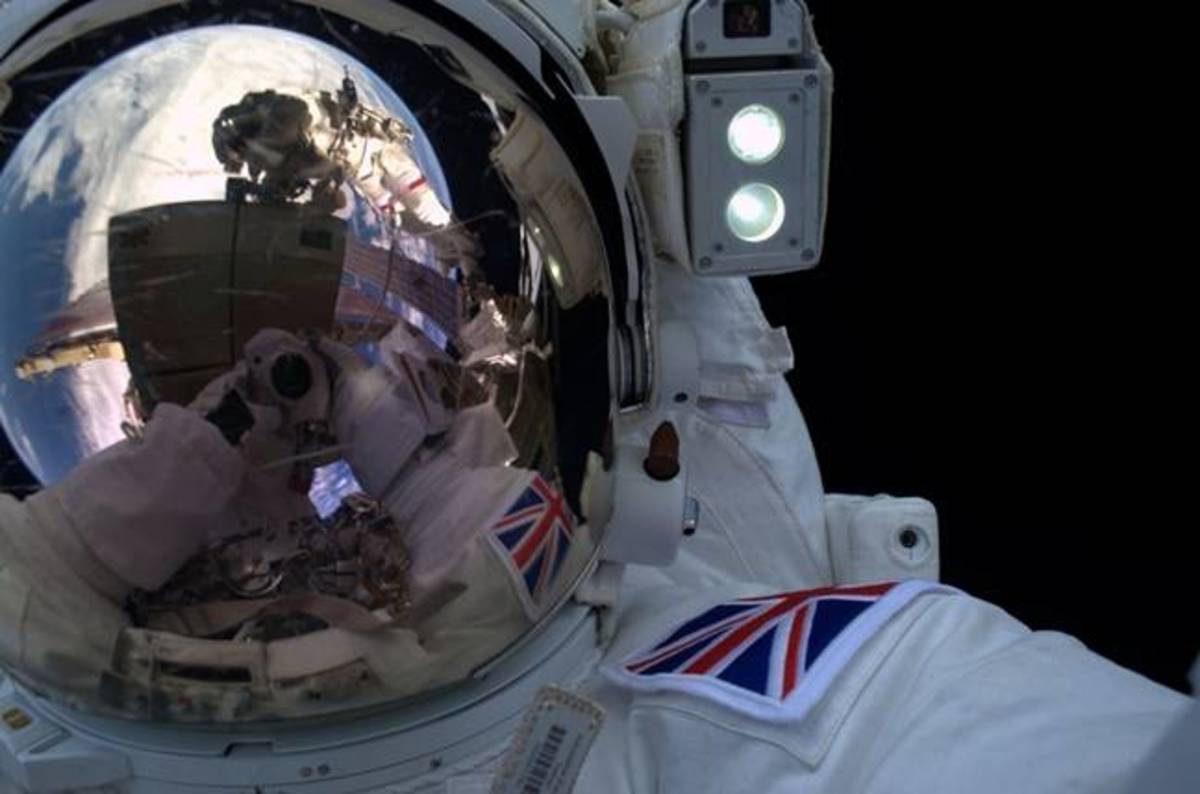 Ground control to Major Tim! Brit's spacewalk halted after NASA 'naut takes unexpected leak