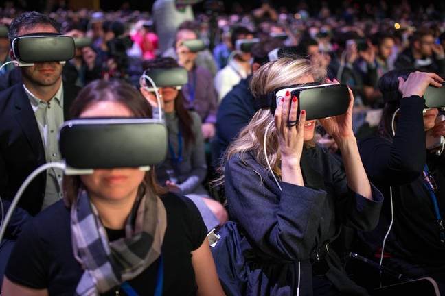 Bemused attendees trying out VR at the Samsung Galaxy S7 launch