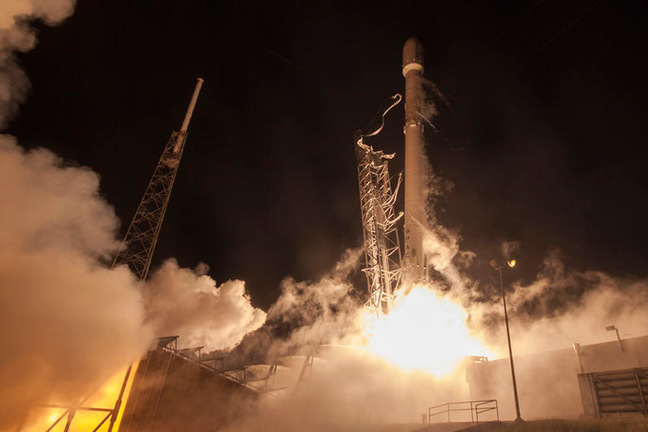 Falcon 9 lifts the ORBCOMM satellites. Pic: SpaceX