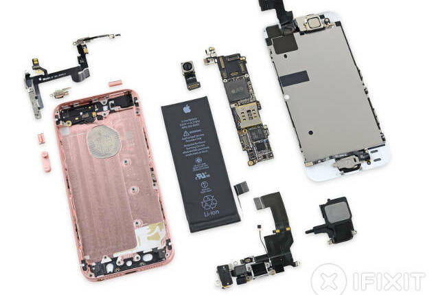 iPhone SE torn down