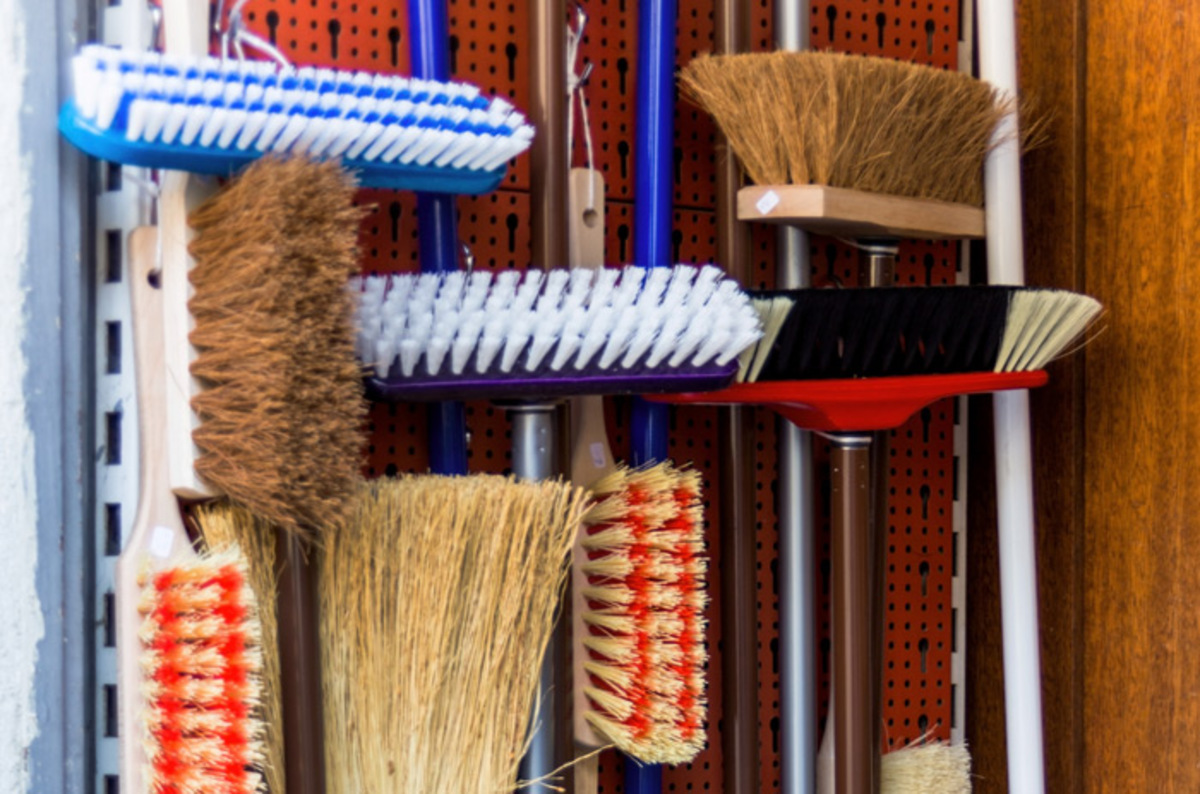 ESA decupboards asteroid-dusting brush-o-matic