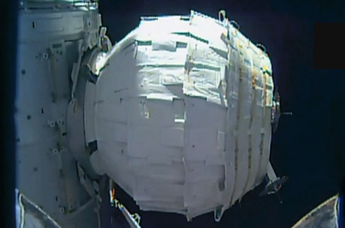 NASA 'naut to boldly enter pump-up space podule