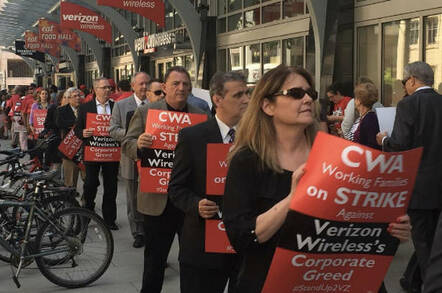 Verizon workers on the picket line