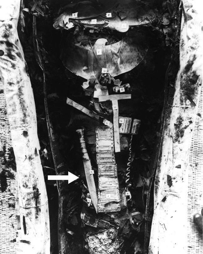 Photo of Tutankhamun's mummy showing the dagger. Pic: Wiley