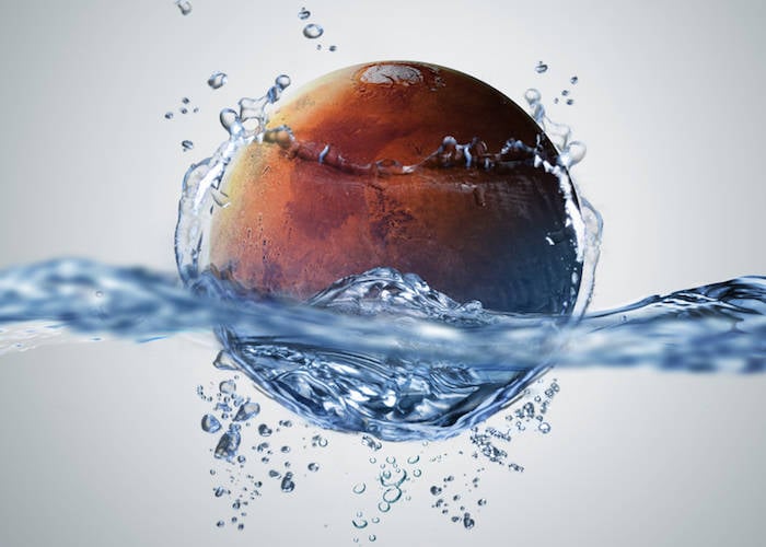 Umiarkowany równik Marsa wydaje się być bogaty w opalizującą wodę • log
