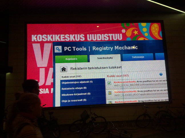 Finland BSOD with Virus Advertisement