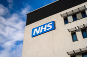 Photo de l'hôpital du NHS, par Marbury via Shutterstock