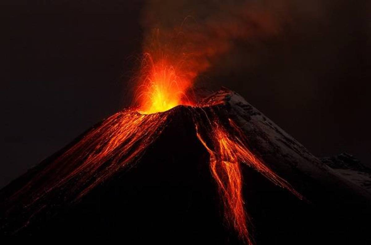 Doomsday 2012 mega  volcano  unlikely NASA  The Register