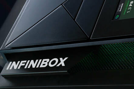 INfiniBox_on_side