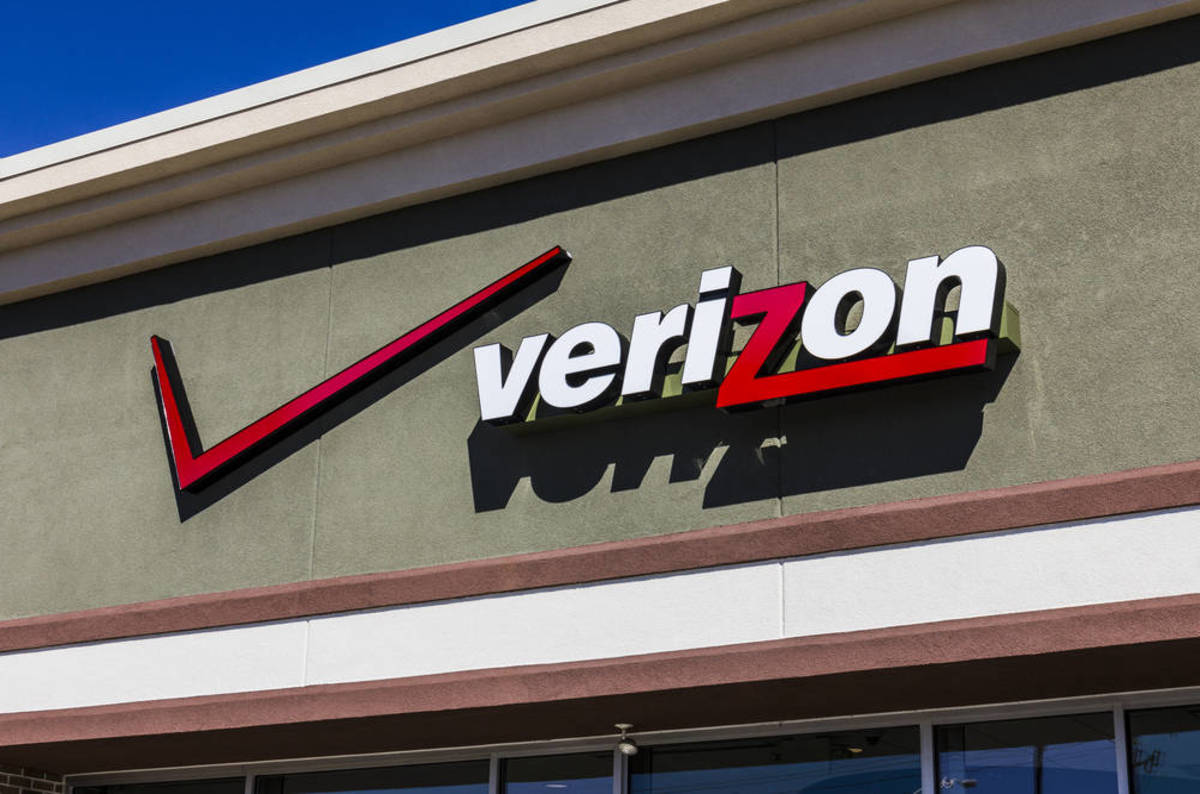 photo of Verizon flogs off 29 data centers, pockets $3.6bn image
