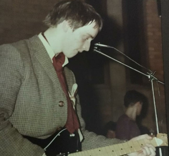 Legendary Vulture Lester Haines playing guitar for Nigel and the Ripsnorters