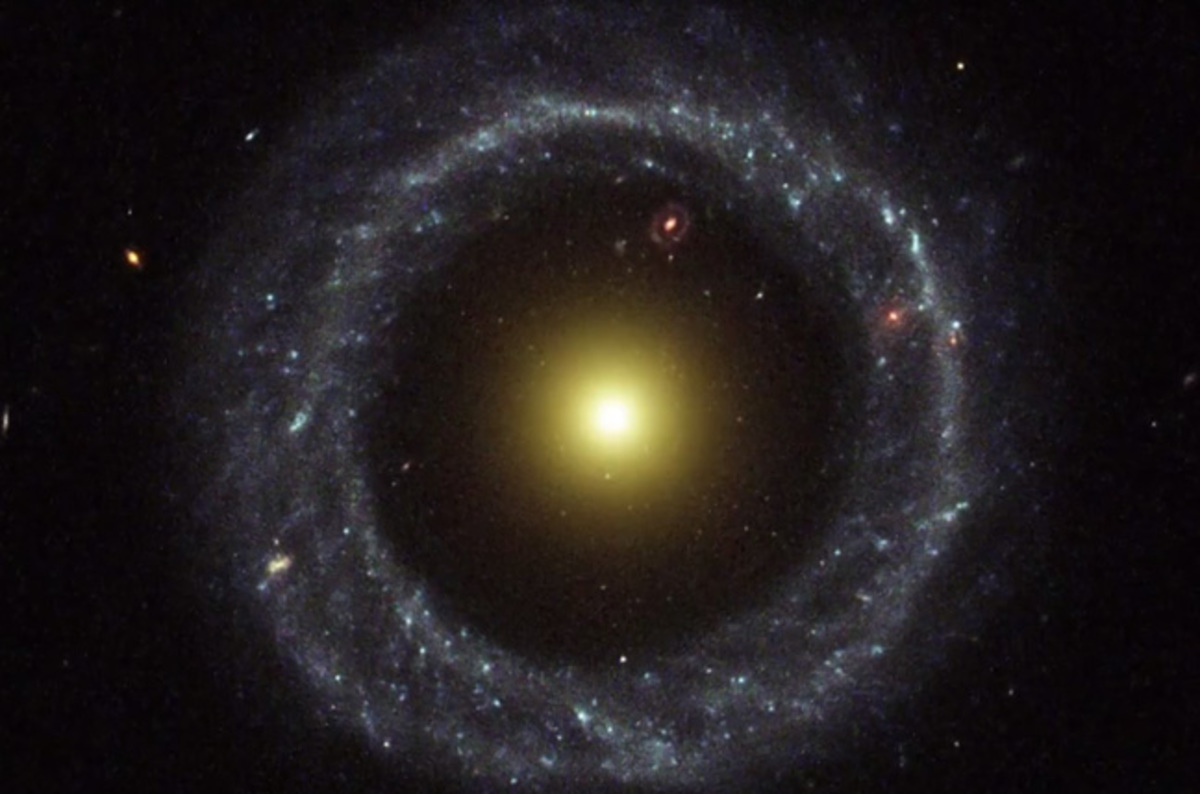 Astroboffins glimpse sighting of ultra-rare circular galaxy