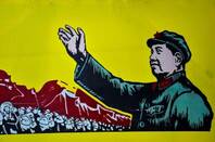 Chairman Mao exhorting chinese workers to do their utmost for the nation